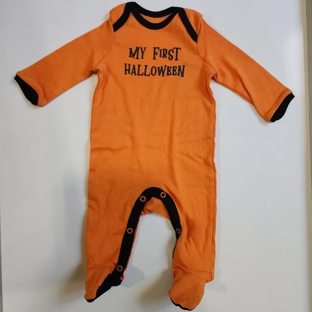 Okie Dokie My first Halloween orange and black footed sleeper Size 3 months NWT